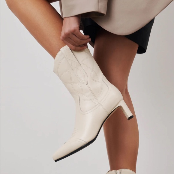 BAREDFOOTWEAR Willet Off White Leather Heeled Boots size 37 - Picture 1 of 6